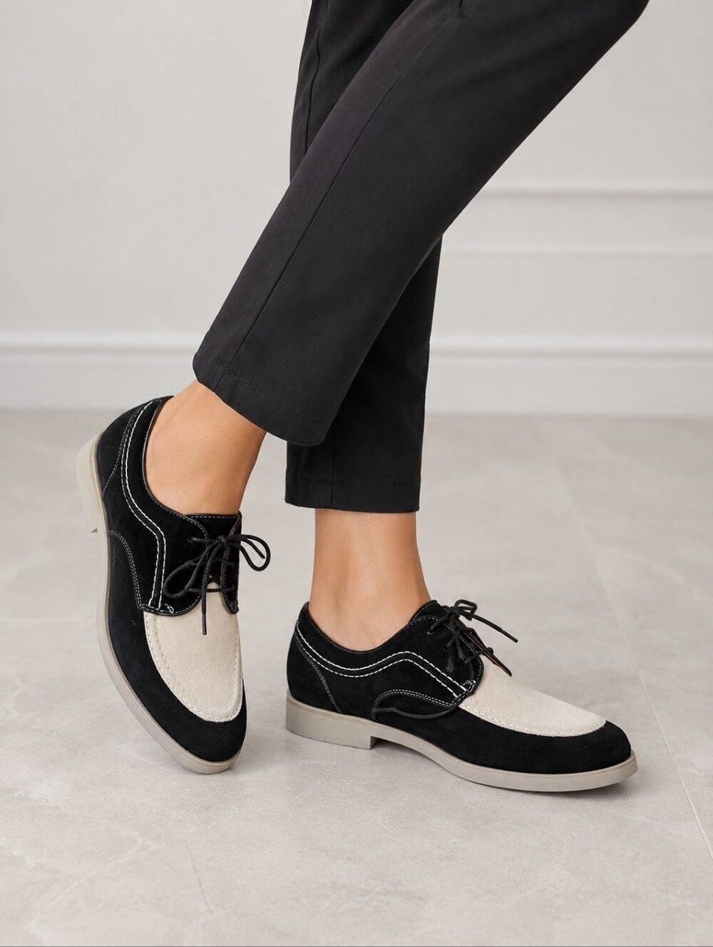 Hush Puppies Ladies Keepsake Oxfords 7.5 Black White Suede Leather Shoes NIB